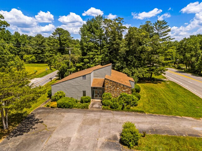 More details for 675 Hendersonville Hwy, Pisgah Forest, NC - Office for Sale