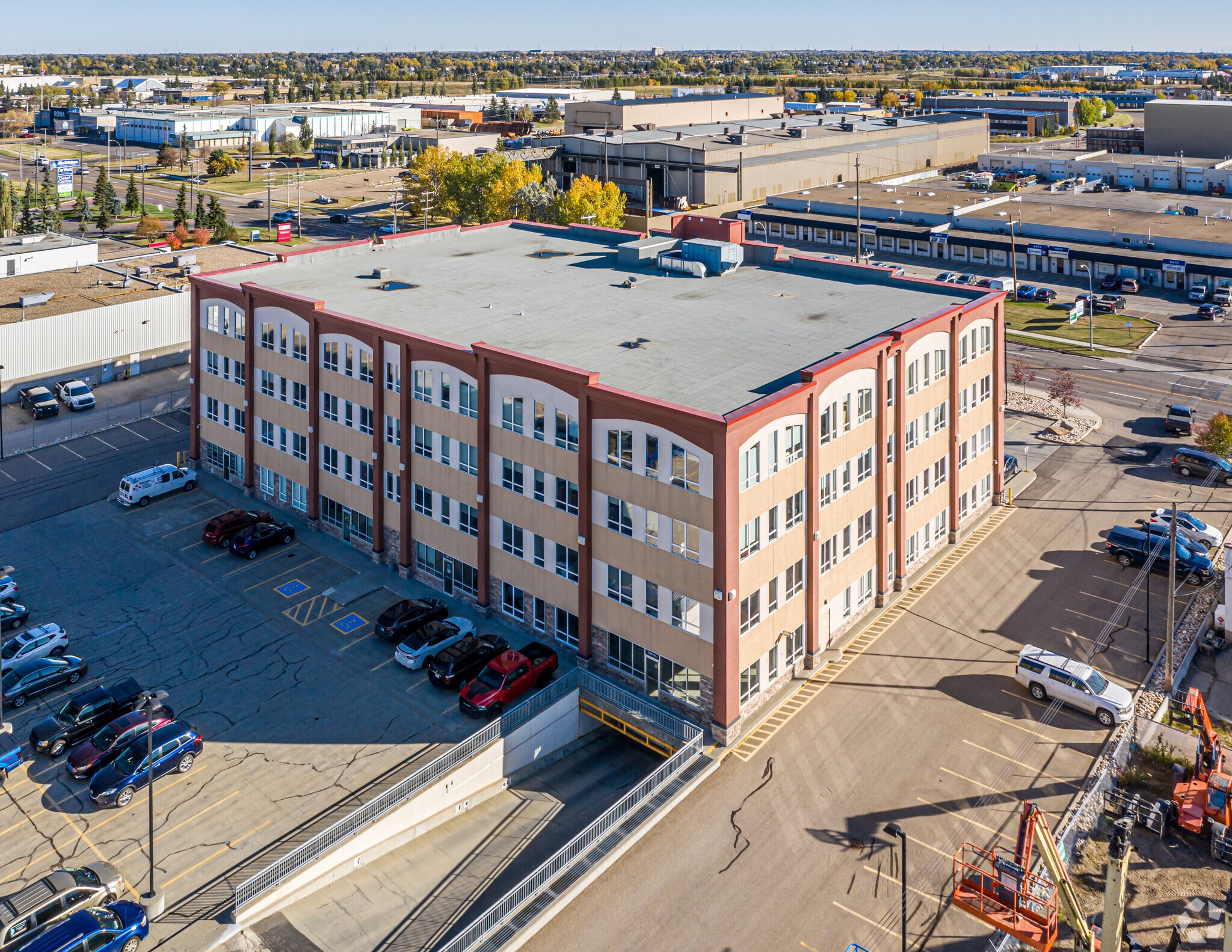 9452 51 Av NW, Edmonton, AB for lease Building Photo- Image 1 of 7