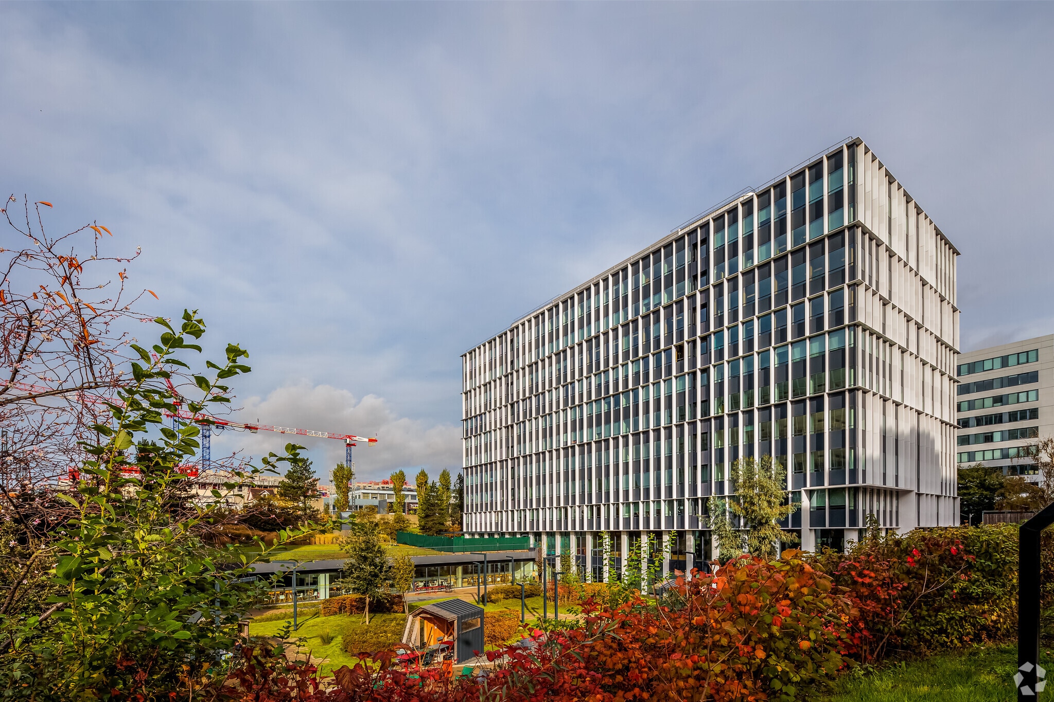 11 Avenue Dubonnet, Courbevoie à louer Photo principale- Image 1 de 7