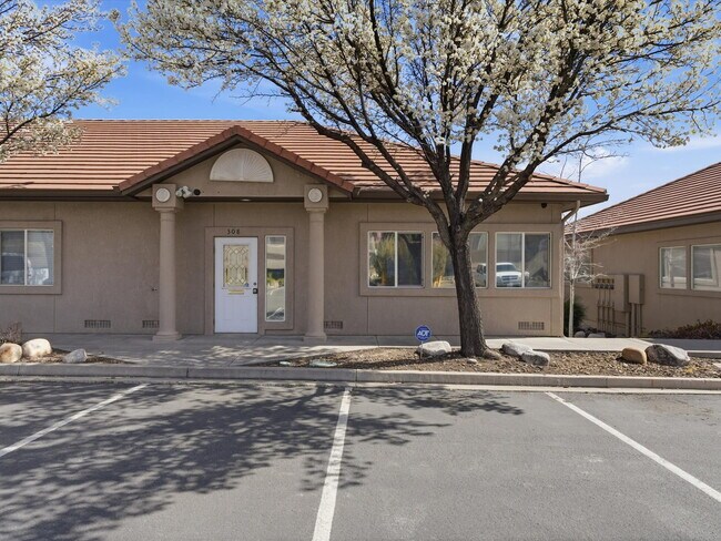More details for 2225 Green Vista Blvd, Sparks, NV - Office for Sale
