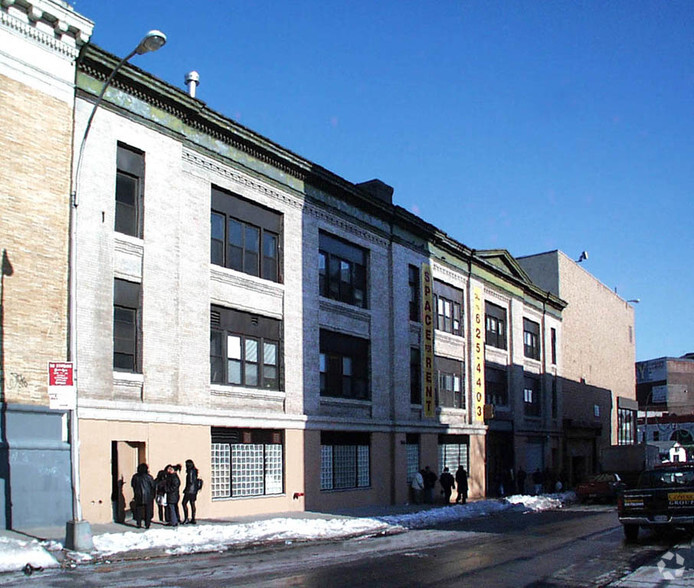 369 E 148th St, Bronx, NY for lease - Building Photo - Image 2 of 5