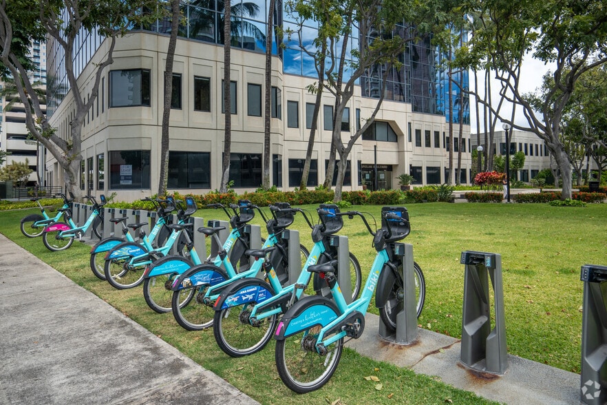 711 Kapiolani Blvd, Honolulu, HI à louer - Photo du bâtiment - Image 3 de 8