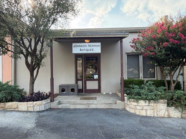 107 N Llano St, Fredericksburg, TX for sale - Primary Photo - Image 1 of 2