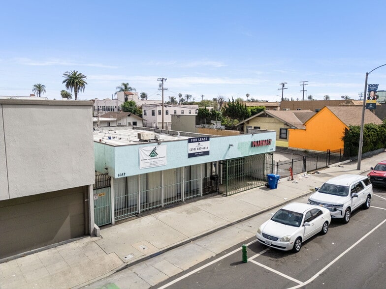 1050-1052 Atlantic Ave, Long Beach, CA à vendre - Photo du bâtiment - Image 2 de 17