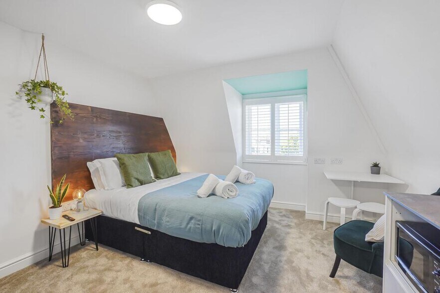 8 Cheriton Pl, Folkestone à vendre - Photo du bâtiment - Image 2 de 13