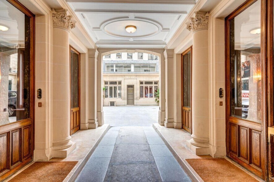 31 rue Saint-Augustin, Paris for lease - Lobby - Image 3 of 11