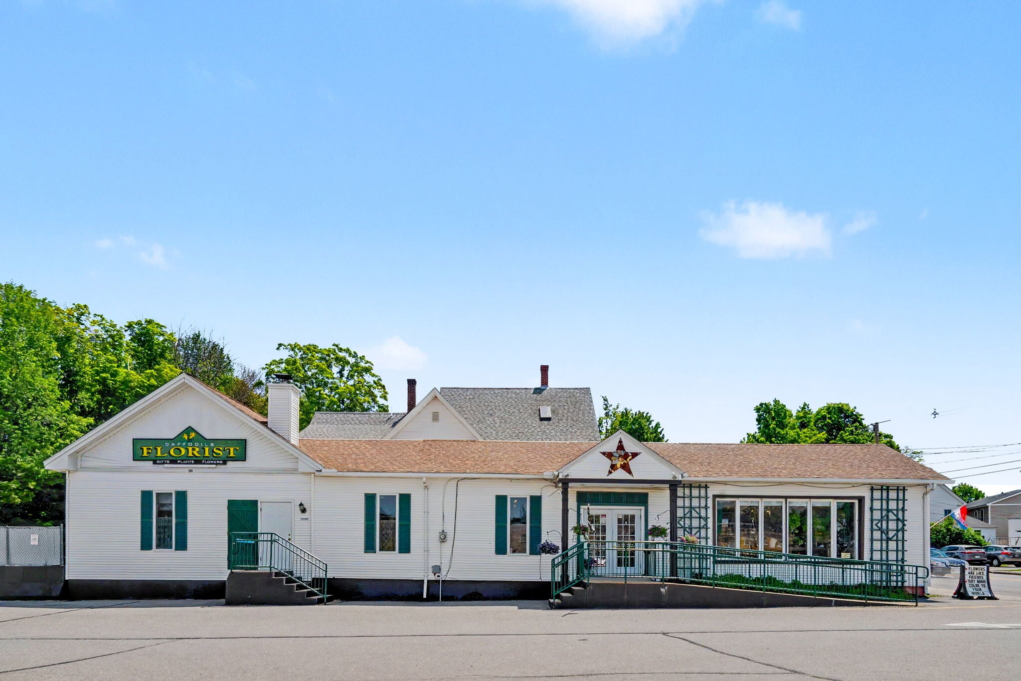 11 Turnpike St, Jaffrey, NH for sale Building Photo- Image 1 of 59