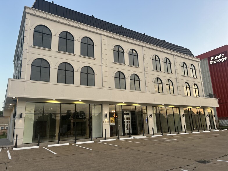 5525 Westheimer Rd, Houston, TX for lease - Building Photo - Image 3 of 16