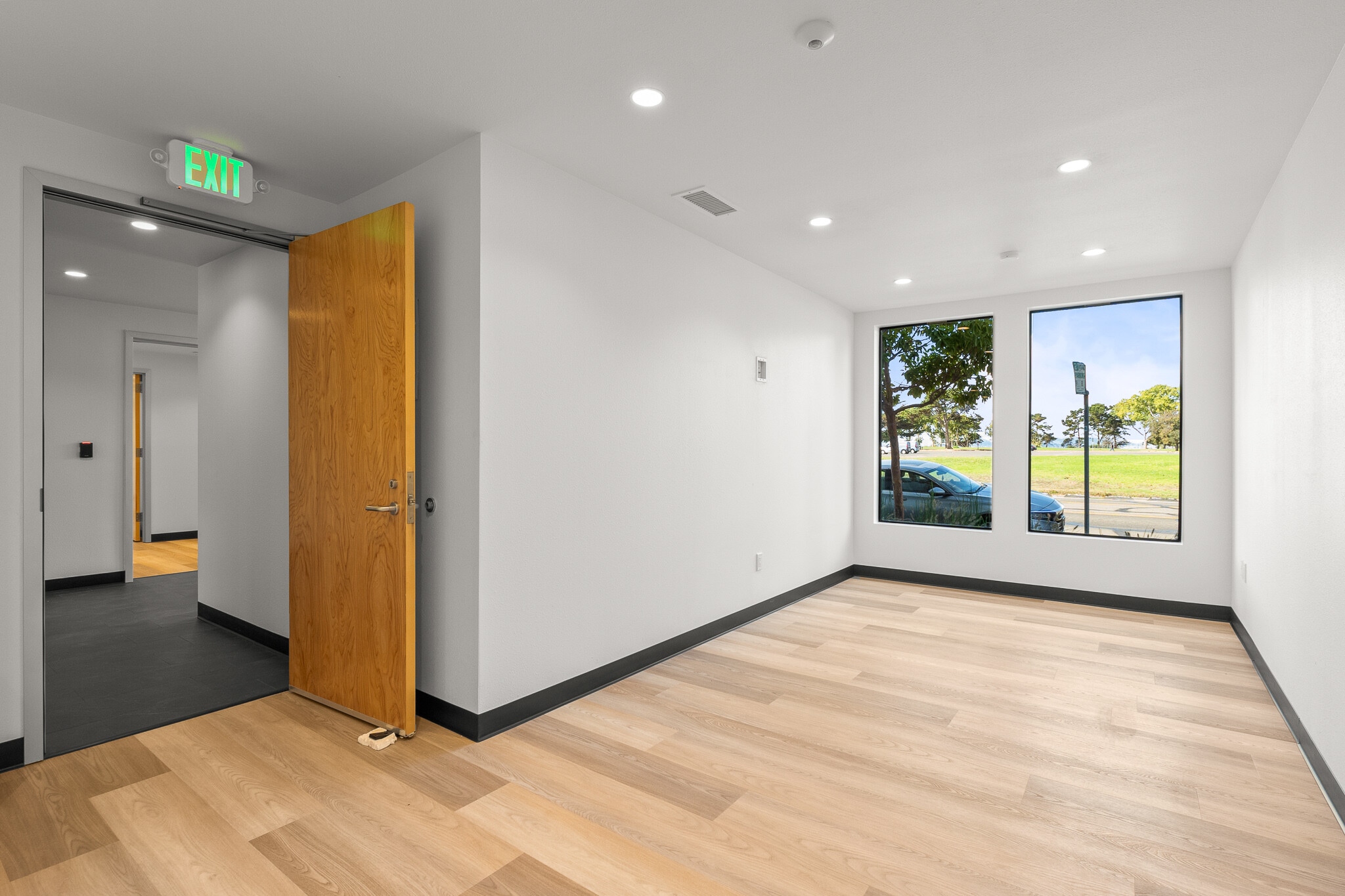 512 Westline Dr, Alameda, CA for lease Interior Photo- Image 1 of 13
