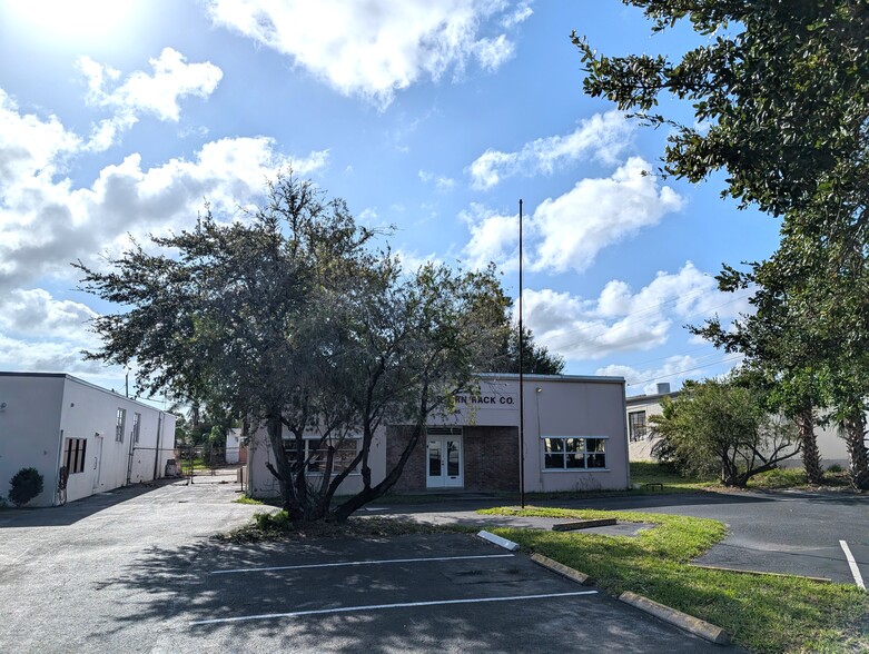 1245 16th St, Vero Beach, FL à vendre - Photo du bâtiment - Image 3 de 13