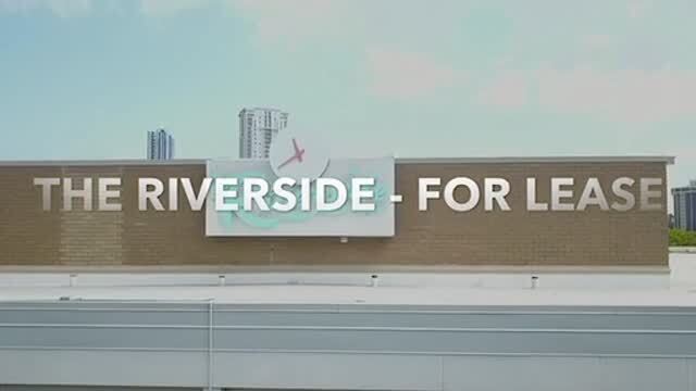 512 E Riverside Dr, Austin, TX à vendre - Vidéo sur l’inscription commerciale - Image 1 de 1