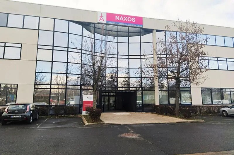 56 Rue Des Hautes Pâtures, Nanterre for lease - Building Photo - Image 2 of 7