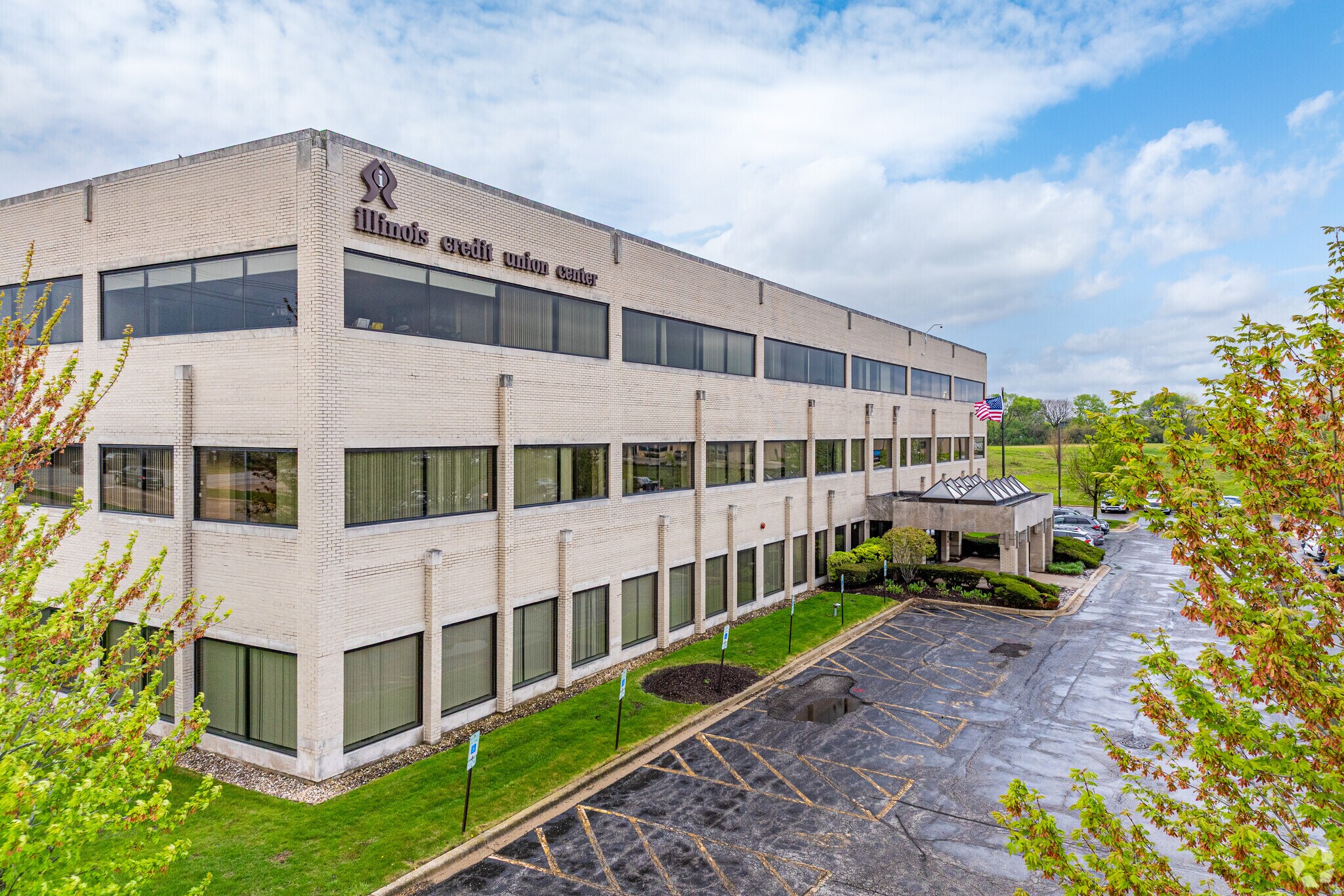 1807 W Diehl Rd, Naperville, IL for lease Primary Photo- Image 1 of 6