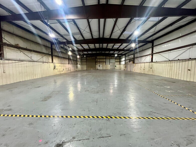 8130 W Reno Ave, Oklahoma City, OK for lease - Building Photo - Image 2 of 12