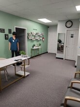 6350 Cephis Dr, Clemmons, NC for lease Interior Photo- Image 2 of 18