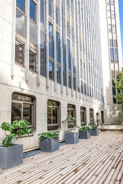 3 Rue Maurice Ravel, Levallois-Perret à louer - Photo du bâtiment - Image 2 de 18