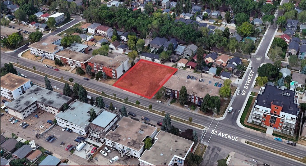 9724 82 Av NW, Edmonton, AB for sale - Primary Photo - Image 1 of 1