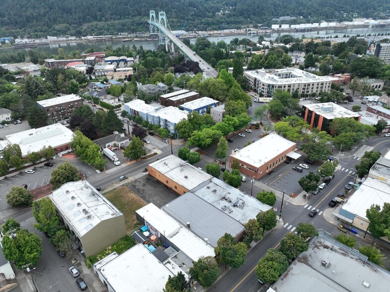 8426 N Lombard St, Portland, OR for sale - Building Photo - Image 2 of 10