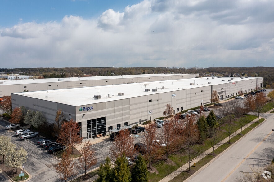 1020 Davey Rd, Woodridge, IL for lease - Building Photo - Image 1 of 5