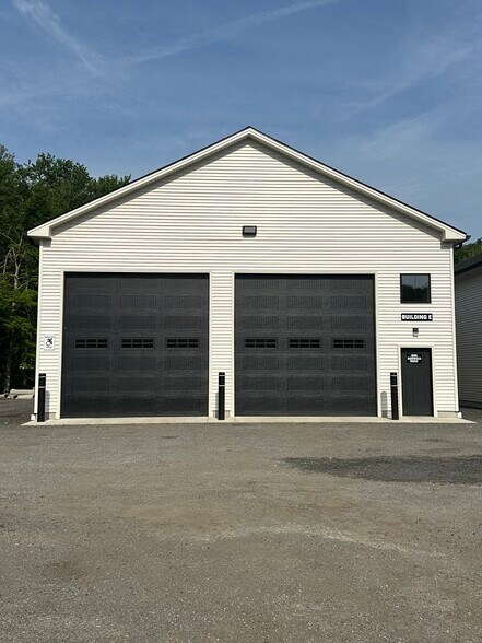169 Norwich Rd, Plainfield, CT à vendre - Photo du bâtiment - Image 1 de 9