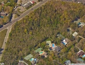 81 Montauk Hwy, Westhampton, NY - Aérien  Vue de la carte