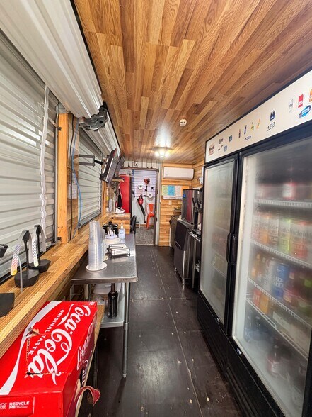 422 County Road 5000, Cleveland, TX à vendre - Photo du bâtiment - Image 3 de 18