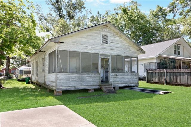 540 Lafitte St, Mandeville, LA à vendre - Photo du bâtiment - Image 2 de 2
