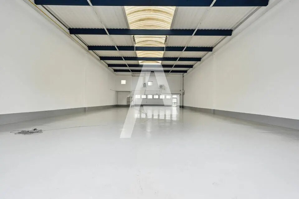 Flex in Bonneuil-sur-Marne for lease Interior Photo- Image 1 of 9