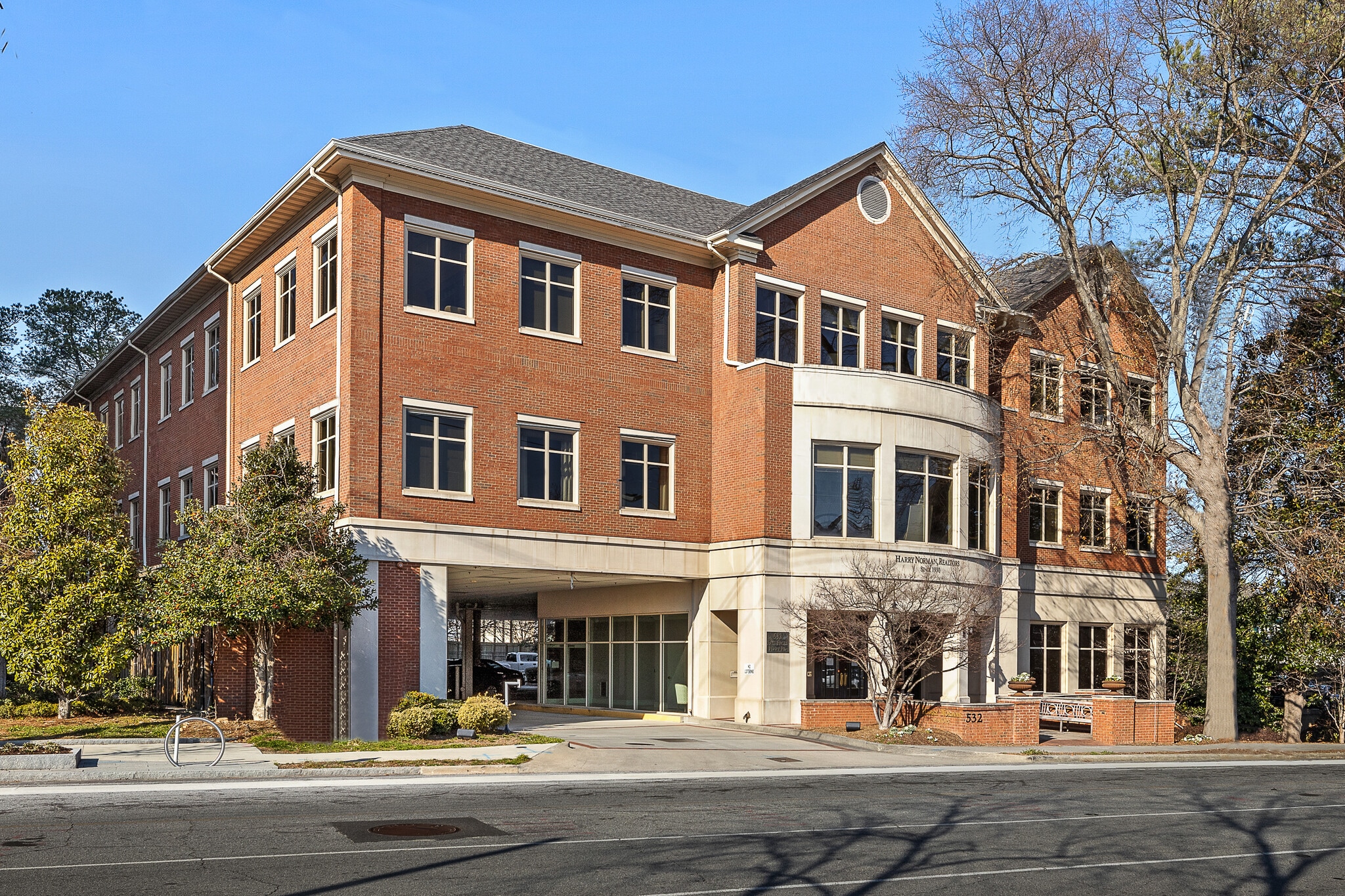 532 E Paces Ferry Rd NE, Atlanta, GA for lease Building Photo- Image 1 of 15