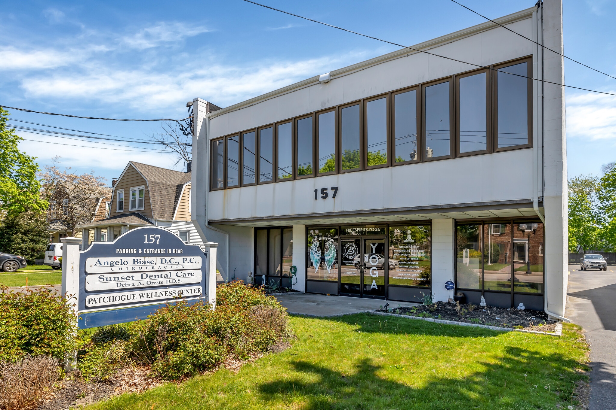 157 N Ocean Ave, Patchogue, NY à louer Photo du bâtiment- Image 1 de 12