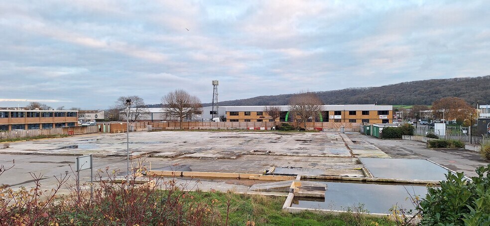 33A Oldmixon Crescent, Weston Super Mare à louer - Photo du bâtiment - Image 2 de 2