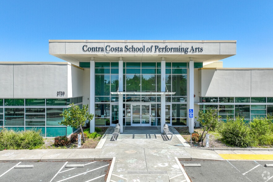 2730 Mitchell Dr, Walnut Creek, CA for lease - Building Photo - Image 3 of 6