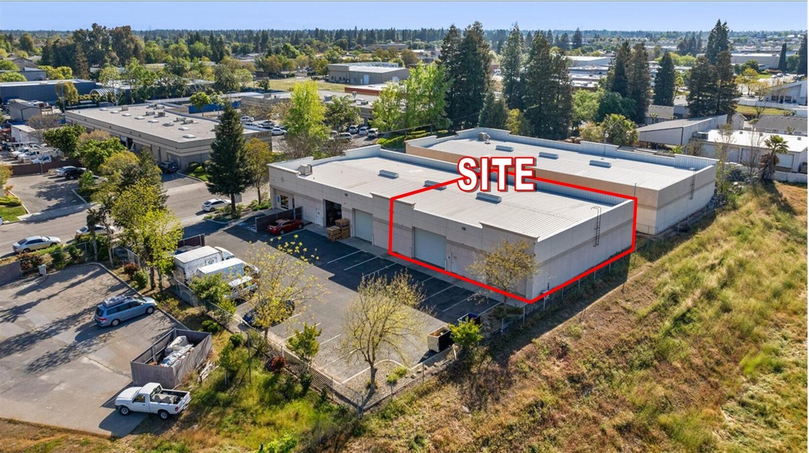 4753 W Jennifer Ave, Fresno, CA à louer Photo du bâtiment- Image 1 de 15