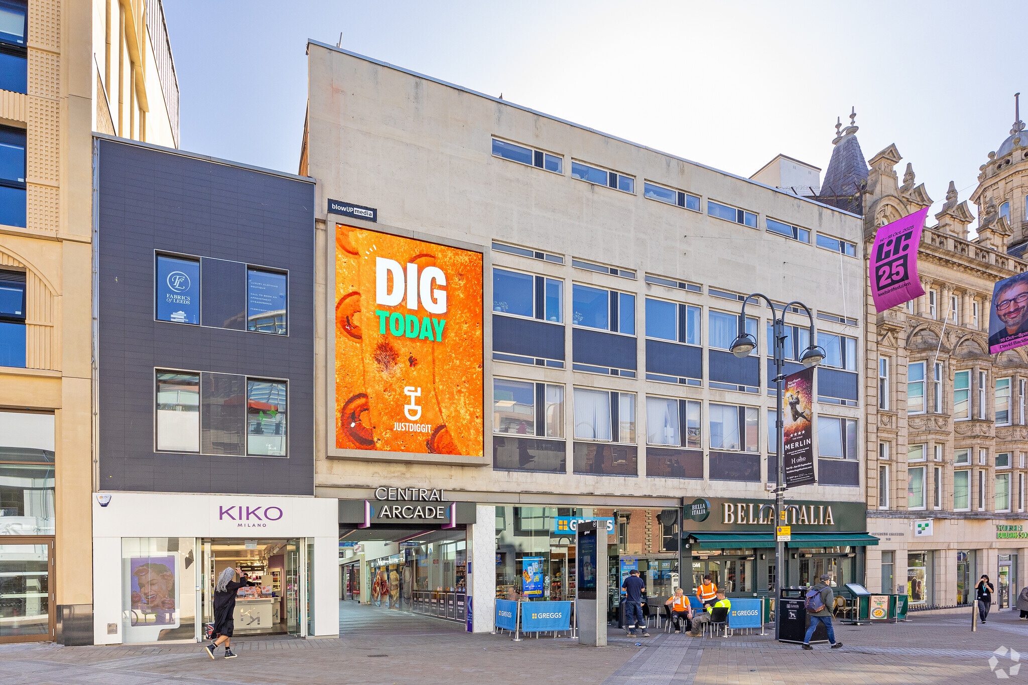 Central Arc, Leeds for lease Primary Photo- Image 1 of 3