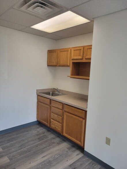 974-976 Kenmore Ave, Buffalo, NY à louer - Photo intérieure - Image 2 de 6