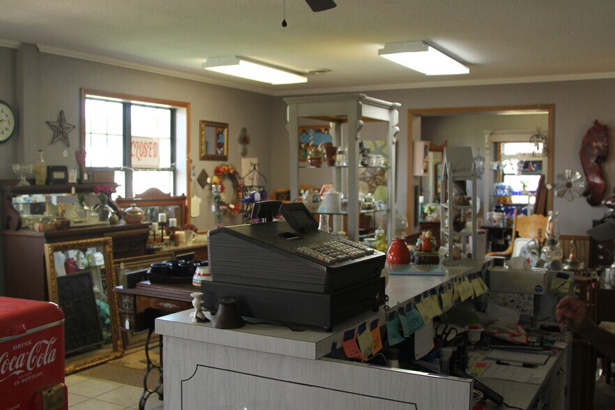 939 E Main St, Warsaw, MO à vendre - Photo intérieure - Image 3 de 3