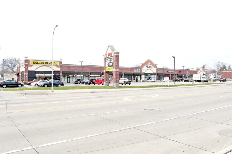7580 E 9 Mile Rd, Warren, MI à louer - Photo du bâtiment - Image 1 de 13