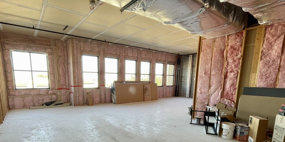 807 Liberty Dr, Verona, WI à louer - Photo du bâtiment - Image 2 de 6