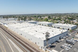 2340-2386 E Walnut Ave, Fullerton, CA - AÉRIEN  Vue de la carte