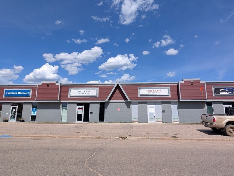 8312-8314 Fraser Av, Fort McMurray, AB for lease - Building Photo - Image 2 of 13
