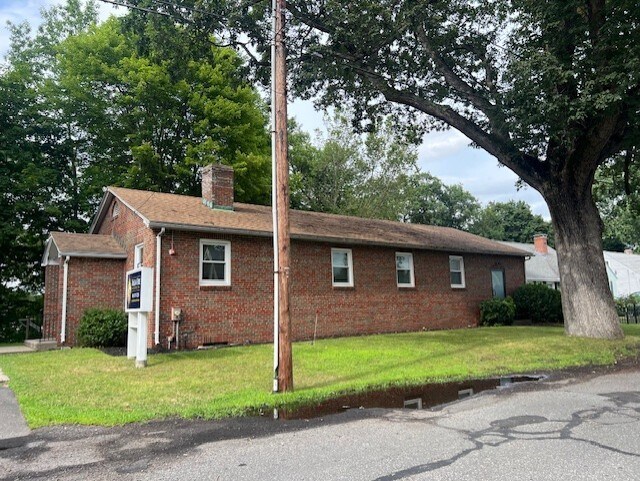 1060 Worcester St, Springfield, MA à vendre - Photo du bâtiment - Image 3 de 4