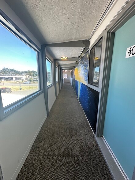 754 SW Coast Hwy, Newport, OR for sale - Building Photo - Image 3 of 12