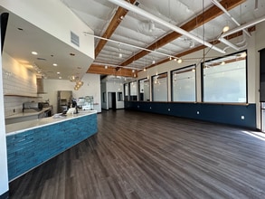 3211-3295 Business Park Dr, Vista, CA à louer Photo intérieure- Image 1 de 2