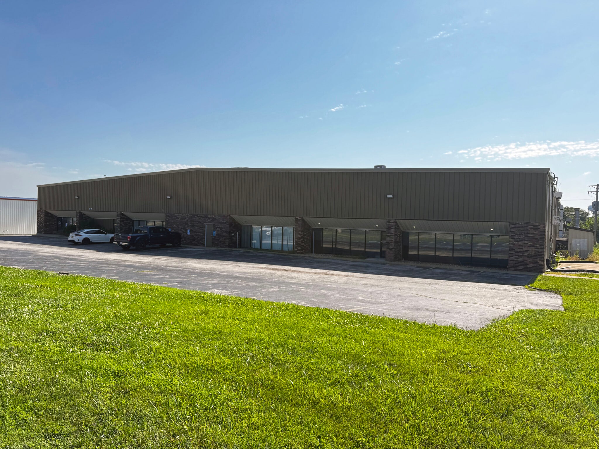 60 N Central Dr, O'Fallon, MO à louer Photo principale- Image 1 de 6