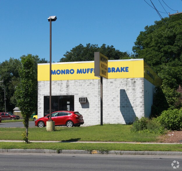 326 King St, Northampton, MA à louer - Photo du bâtiment - Image 2 de 2