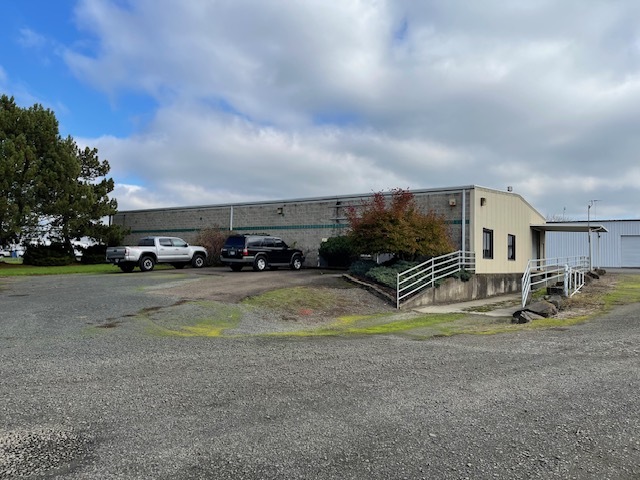 5253 Old Salem Rd NE, Albany, OR for lease - Building Photo - Image 1 of 12