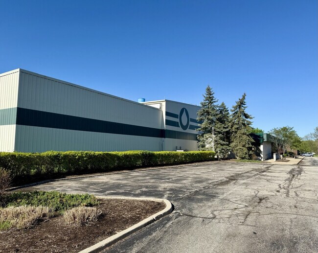 Plus de détails pour 21845 Drake Rd, Strongsville, OH - Industriel à vendre