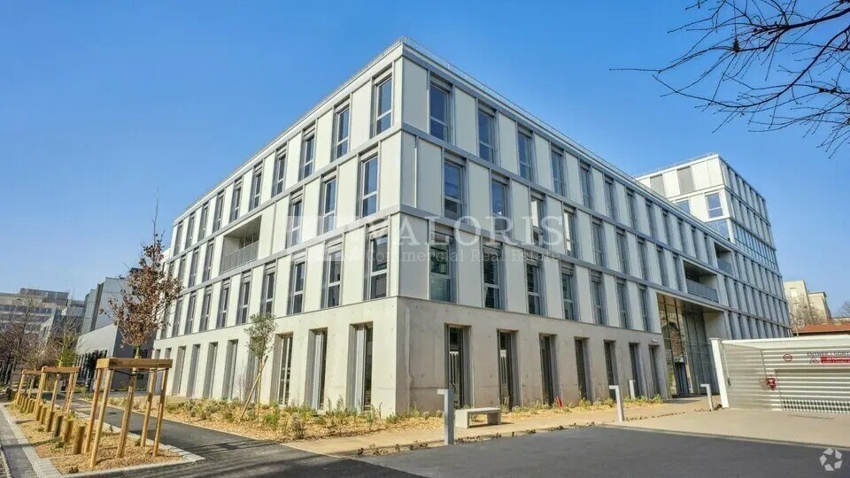 60 Avenue Rockefeller, Lyon for lease Building Photo- Image 1 of 2