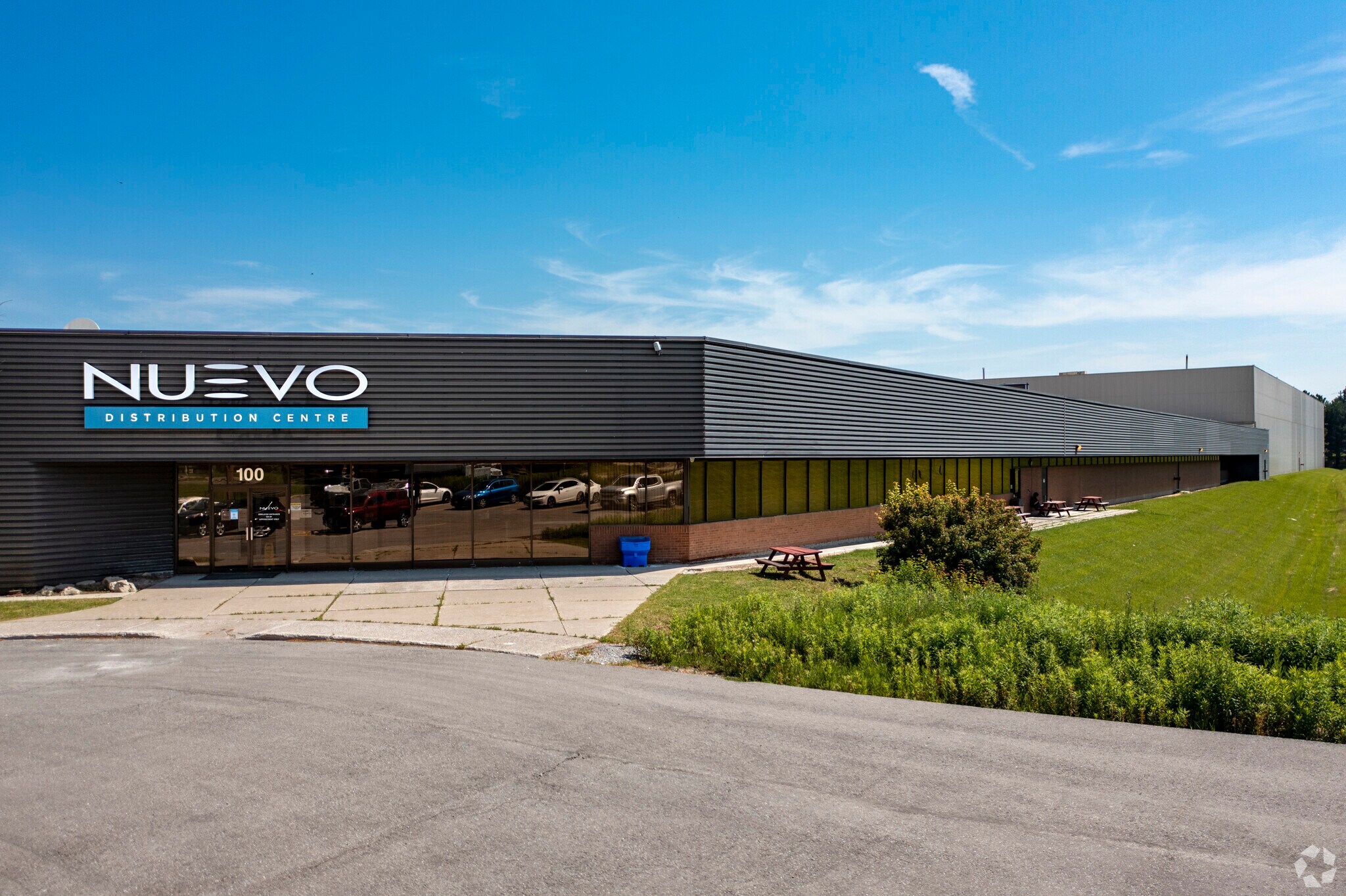 100 Vandorf Rd, Aurora, ON for sale Primary Photo- Image 1 of 1