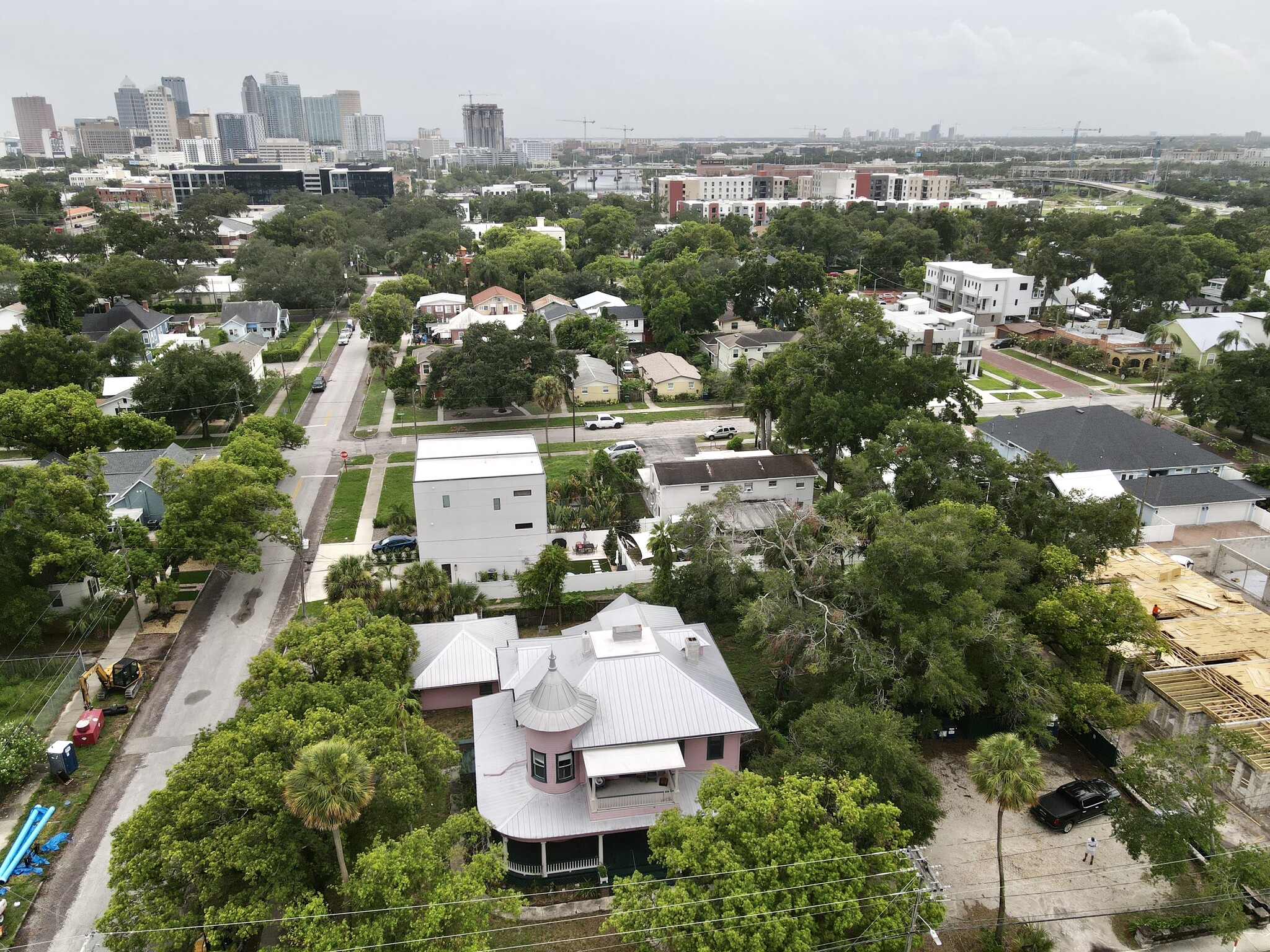 202 W Columbus Dr, Tampa, FL à vendre Photo principale- Image 1 de 1